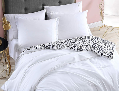 Betsey Johnson - Twin Duvet Cover Set, Reversible Bedding with Matching Sham, Modern Home Decor (Water Leopard White, Twin)...