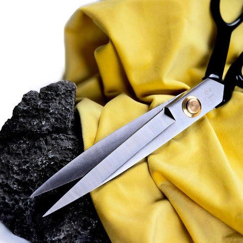 Professional Tailor Scissors, 9 Inch Heavy Duty Sewing Scissors for Fabric Cutting, Dressmaking Galvanized Manganese Steel Tailor Shears Sharp for...