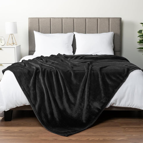 PAVILIA Black Fleece Bed Blanket Queen Size, Super Soft Fuzzy Flannel Throw for Couch Sofa, Luxury Plush Microfiber Large Throw Blanket Queen Bed,...