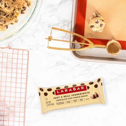 Larabar Chocolate Chip Cookie Dough, Gluten Free Fruit & Nut Bar, 16 Ct...