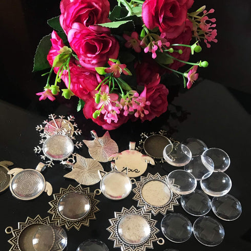 58 PCS Pendant Tray Kit, Seasonsky Pendant Trays Sun, Wing, Cat, Snowflakes with Glass Cabochon Blanks Clear Dome, 10 PCS Pendant Buckle for Photo...