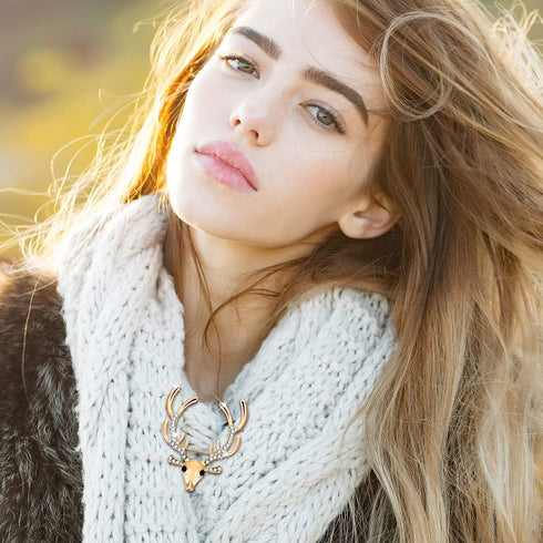 Hicarer 9 Pieces Women Brooches Pins Bulk Set Rhinestone Animal Insect Crystal Pins Butterfly Dragonfly Hummingbird Owl Peacock Brooch Pin for Wom...