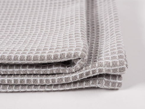 KAF Home Kitchen Towels, Set of 4 Absorbent, Durable and Soft Towels | Perfect for Kitchen Messes and Drying Dishes, 18 x 28 – Inches, Drizzle, Sm...