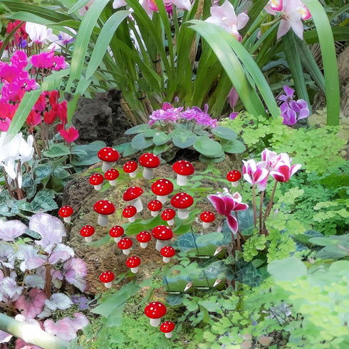 10Pcs Red Garden Stakes Mushroom Miniatures Indoor Outdoor Silhouette Fairy Garden Lawn Yard Decorations Lawn Inset Craft Decorative Garden Stakes...