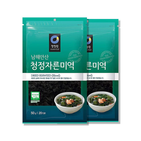 Chung Jung One O'Food Dried Seaweed, Korean Miyeok Baby Wakame Cut Flakes for Miyeokguk Miso Soup Sea Weed Salad, Product of Korea, 50g, 20 Servin...
