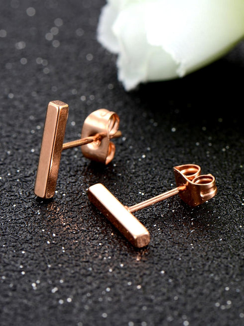 4 Pairs Stud Earrings Stainless Steel Line Stick Stud Earring Rectangle Bar Stud for Men and Women, 4 Colors...