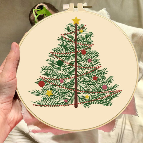 BEUNITONE 4PCS Christmas Tree Embroidery Kit Merry Christmas Stamped Cross Stitch Kit Snowflake Pine Tree Needlepoint Kit DIY Adult Beginner Stamp...