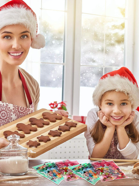 200 Pieces Christmas Treat Bags Clear Self-adhesive Candy Bags Cellophane Plastic Cookie Bags for Party Favors Christmas Decoration (Christmas Tre...