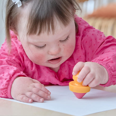 READY 2 LEARN Easy Grip Crayons - 6 Colors - 18m+ - Non-Toxic Toddler Crayons - Easy to Hold - Refills Available...