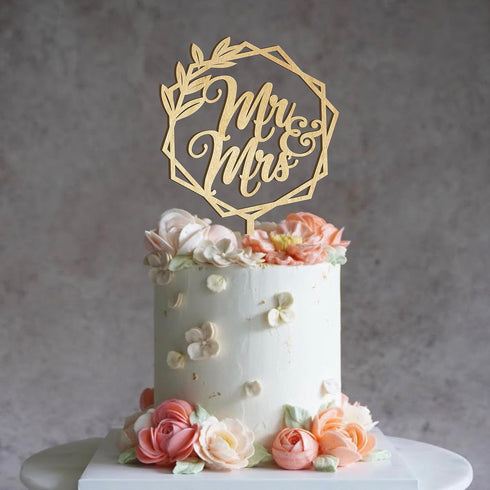 Mr and Mrs Wedding Cake Toppers Bride Groom Cake topper for Wedding Wooden Wreath Rustic Hexagon Funny Decoration Mr&Mrs Sign Gold Silver Brown (U...