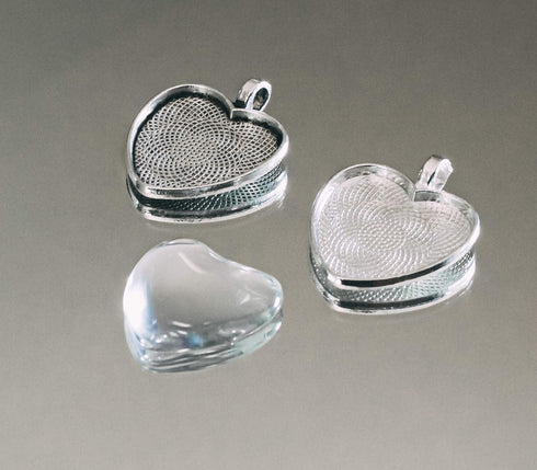 Bastex Heart Shaped Pendants for Jewelry Making. 80 pieces of DIY Pendant Tray Necklace Charms, Includes Metal Bezels and Cabochons - 1 inch, Silv...