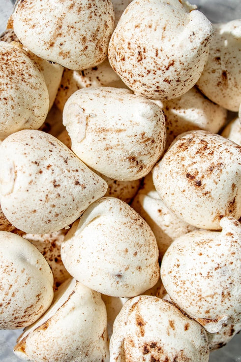 Krunchy Melts Original Meringue Cookies | Chocolate Chip Flavor | Only 90 Calories Per Serving | Low Fat, Gluten Free, Dairy Free (4 Oz)...