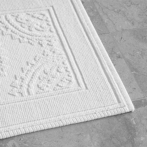 Jean Pierre New York Cotton StoneWash Medallion 17x24 in. Bath Rug, White...
