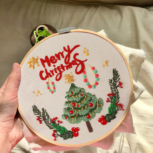 4 Sets Christmas Embroidery Starter Kit with Pattern for Beginners,Merry Christmas Embroidery Kit Ornaments, DIY Cross Stitch Set with 4 Plastic E...