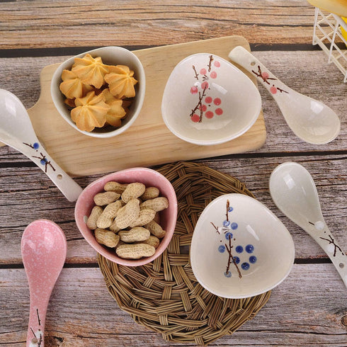 VanEnjoy Ceramic Japanese Dipping Bowl Soy Sauce Seasoning Dishes Soy Dipping Sauce Dishes set of 4, Floral pattern with Flower shape (leaves) (fr...