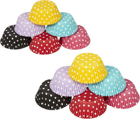 Wilton Standard Cupcake Liner Baking Cups, 300 Count, Polka Dots...