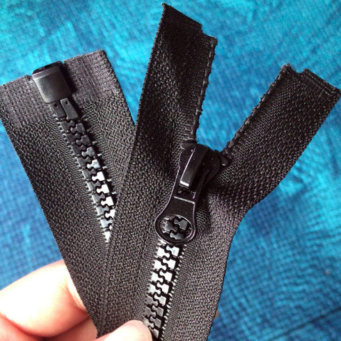 2pcs 28inch Separating Bottom Zipper #5 Black Plastic Jacket Zippers with Zipper Pulls for Coats, Bags, Jackets, and Other Sewing Crafts (28 inch)...