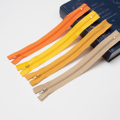 YAKA 60pcs 9 Inch Nylon Coil Zippers Sewing Zippers Bulk for Tailor Sewing Bags Garment Crafts DIY Accessories (20 Color)...