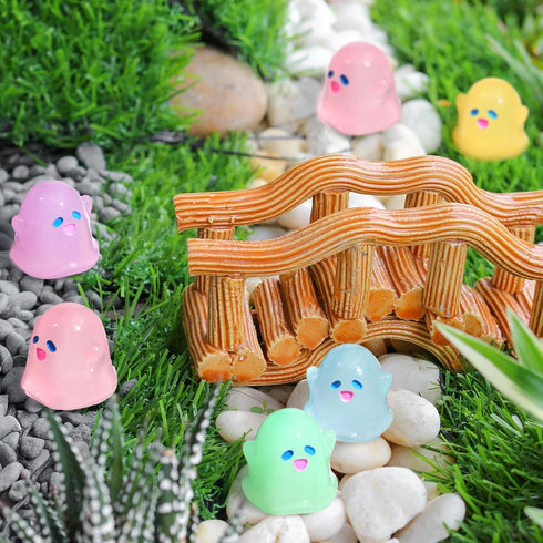 Liliful Luminous Mini Resin Ghost Cute Miniature Ghost Figurines Glow in The Dark Resin Figures Small Ghost Garden Decor Micro Miniature Statue fo...