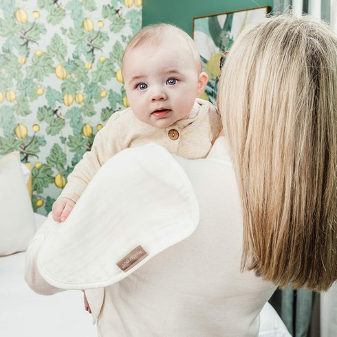 WeeSprout Unisex Organic Towel Cotton Burp Cloths, Set of 4, Four Ultra-Absorbent Layers Keep Clothes Dry, Button Transforms into Baby Bib, Machin...