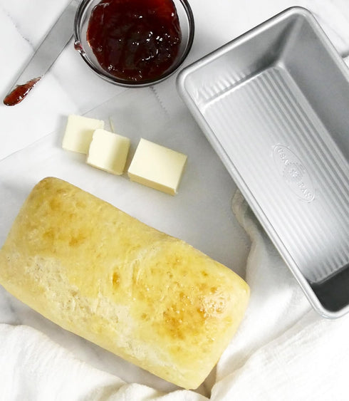 USA Pan Bakeware Seamless Nonstick Standard Bread Loaf Pan, 8 x 4.5 x 2.75...