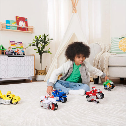 Paw Patrol, Moto Pups Wildcat’s Deluxe Pull Back Motorcycle Vehicle with Wheelie Feature and Toy Figure...