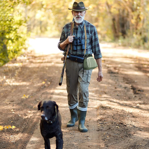 Dog Clicker Training Kit, 1 Dog Treat Training Pouch and 2 Pieces Pet Training Clicker with Wrist Strap, Built in Poop Bag Dispenser Easily Carryi...