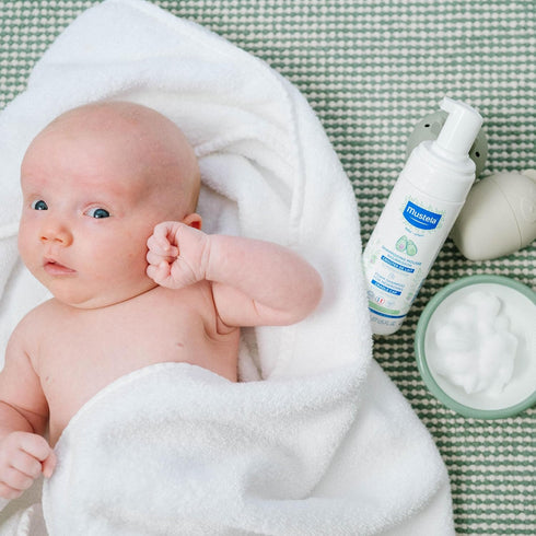 Mustela Cradle Cap Foam Shampoo for Newborn - Baby Shampoo with Naturally derived Avocado Polyphenols - Tear-Free & Fragrance-Free - 5.07 fl. oz...