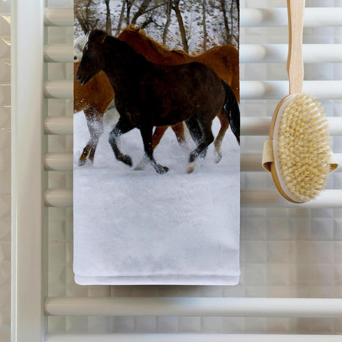 3D Rose USA-Wyoming-Shell-Horses Running in Snow-Us51 Teg0015-Terry Eggers Towel, 15" x 22"...