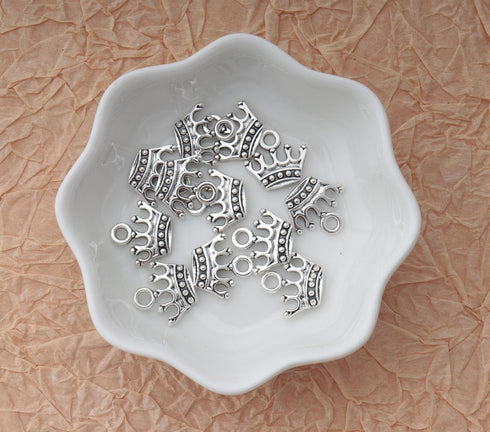 50 Pcs Crown Jewelry Making Kits Cute Mini 1.5 x 1.4 cm Vintage Cute Pendants for DIY Jewelry Making Losse Beading Necklace Bracelet Christmas Key...