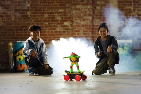 Teenage Mutant Ninja Turtles Raphael Cowabunga Skate RC - Imitates Real Skate Tricks - 2.4 GHz Remote Control - Ages 5+...