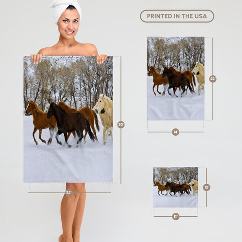 3D Rose USA-Wyoming-Shell-Horses Running in Snow-Us51 Teg0015-Terry Eggers Towel, 15" x 22"...