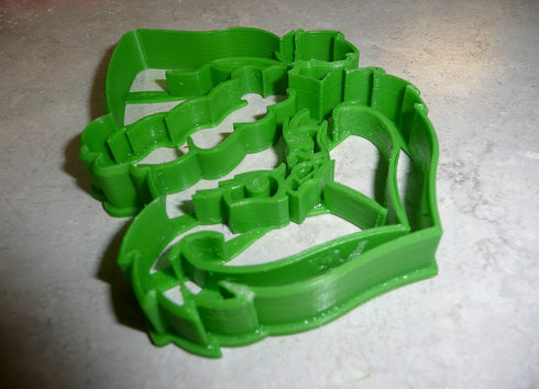 GRINCH HEAD DR SEUSS BOOK CARTOON CHARACTER CHRISTMAS MOVIE SPECIAL OCCASION COOKIE CUTTER BAKING TOOL MADE IN USA PR682...