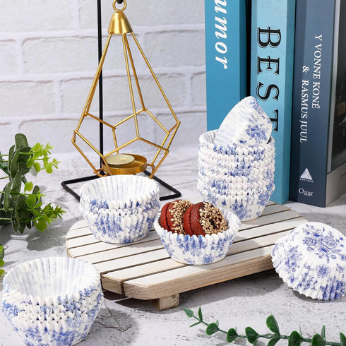 600Pcs Blue Floral Cupcake Liners Chinoiserie White Blue Flower Cupcake Wrappers Paper Disposable Decorative Muffin Brownie Cups for Baking Party ...