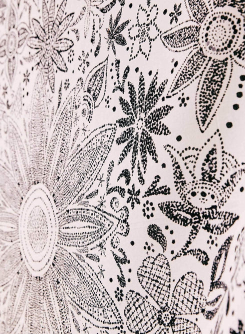 Neasow Bohemian Tapestry Wall Hanging, Beige White Floral Tapestry with Dotted Daisy Medallion Print Bedroom Boho Hippie Home Decor, 60×80 inches...