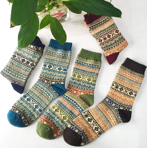 Loritta Womens Wool Socks Winter Warm Thick Knit Soft Vintage Casual Crew Hiking Boot Socks Gifts...