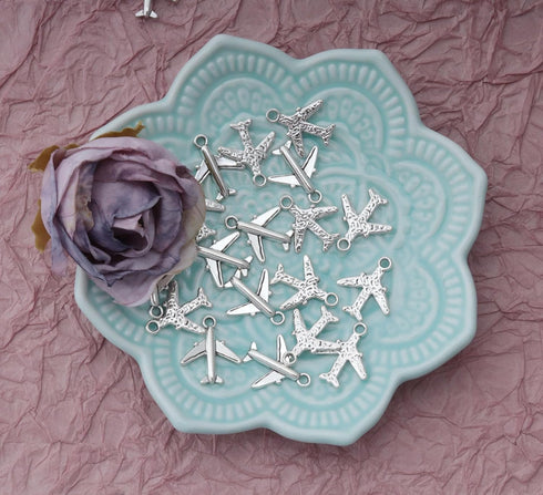 Ruwado 50 Pcs Airplane Jewelry Making Kits Small 1.6 x 1.5 cm Cute Metal Aircraft Accessories for DIY Crafting Necklace Bracelets Earring Jewelry ...