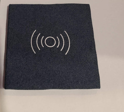 Clear Series Universal Very Fast Slim Wireless Charger (Navy)...