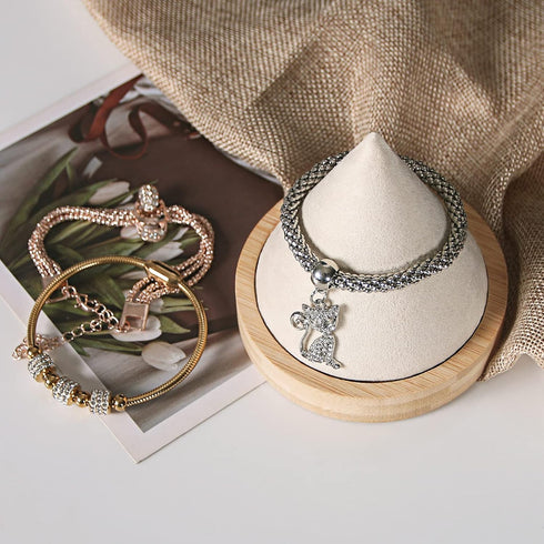Bamboo Cone Bracelet Display Stand for Show Selling (Beige)...