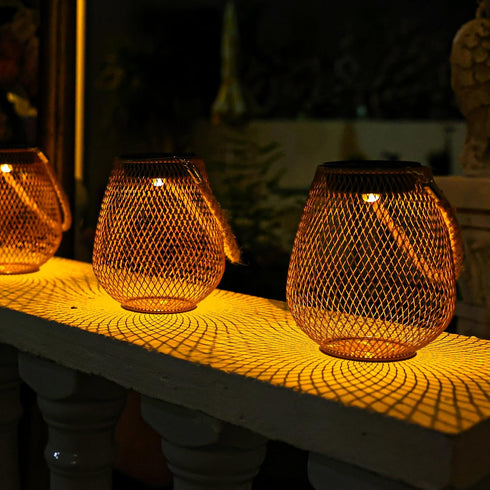 Cooo Solar Lanterns Outdoor Waterproof Hanging Metal Light 1 Pack with Handle, Outdoor Table Lamp Warm White Gardern Lanterns Lights Star Design L...