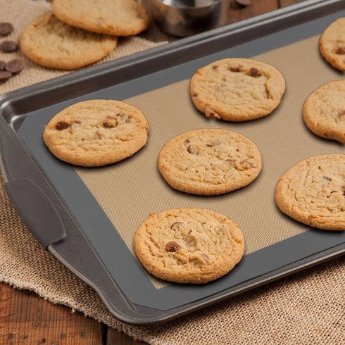 GRIDMANN Pro Silicone Baking Mat - Set of 2 Non-Stick Half Sheet (16-1/2" x 11-5/8") Food Safe Tray Pan Liners...