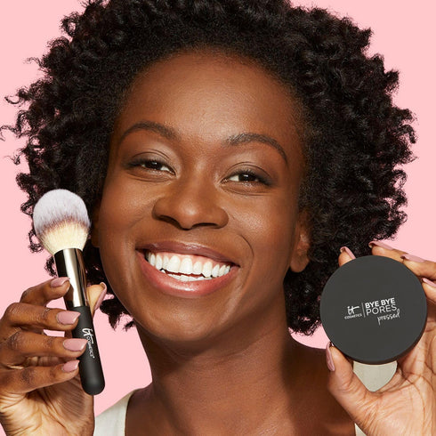 IT Cosmetics Bye Bye Pores Pressed Finishing Powder - Universal Shades - Contains Anti-Aging Peptides, Hydrolyzed Collagen & Antioxidants - 0.31 o...