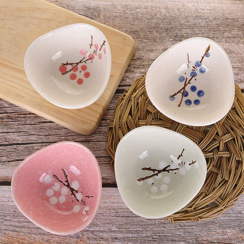 VanEnjoy Ceramic Japanese Dipping Bowl Soy Sauce Seasoning Dishes Soy Dipping Sauce Dishes set of 4, Floral pattern with Flower shape (leaves) (fr...
