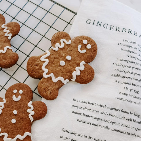 Sweet Water Decor Gingerbread Tea Towel | 100% Cotton | Large Size 28 x 25 inches | Cream with Gingerbread Cookie Recipe | Bathroom, Kitchen, Dish...