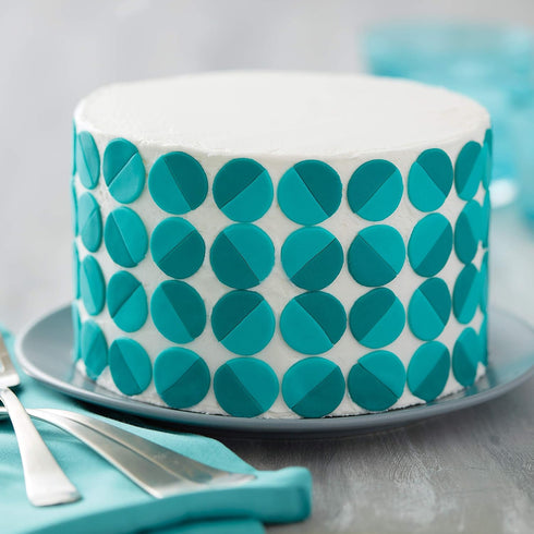 Wilton Aluminum Round Cake Pan, Classic Bakeware for Small Cakes, Durable, Even Heating, Rust-Resistant, Professional Quality, 6 in., Packaging Ma...