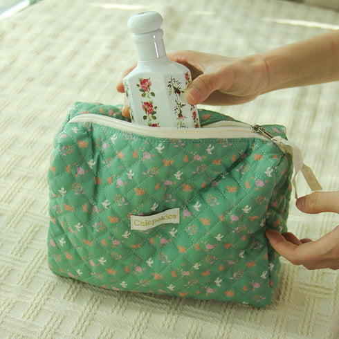Makeup Bag, Quilted Cosmetic Bag, Cute Flora Makeup Bag, Large Aesthetic Travel Organizer for Travel Essentials, Diapers, Electric Accessories and...