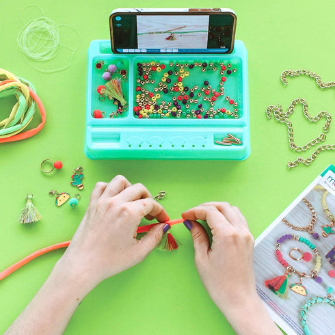 Make It Real: Neo-Brite Chains & Charms Kit - Create 10 Unique Cord & Tassel Charm Bracelets, 195 Pieces, includes Play Tray,DIY Playful Charm & J...