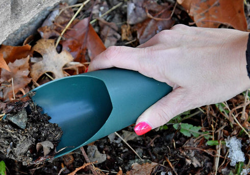 HOME-X Soil Scoops, Small Gardening Tools, Potting Scoopers, Bonsai Tool, Set of 2 Different Sizes – Green- 6 ½” x 2 ½ “ and 6 ¼ “ x 1 ¾ “...