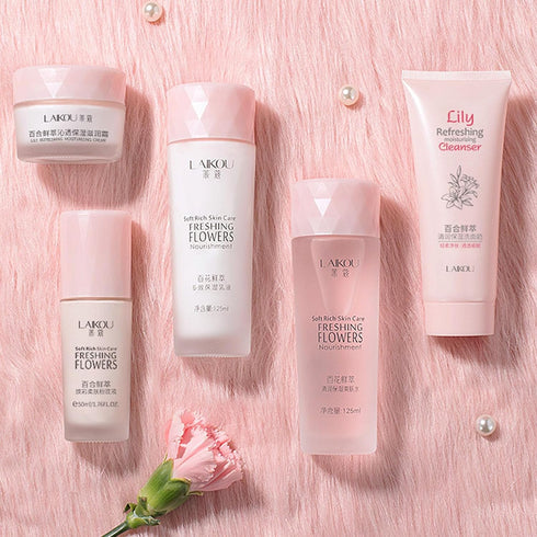 Lily Skin Care Set, 5-In-1 Skin Care Kit With Foundation, Face Wash, Toner, Moisturizing Lotion & Face Cream, Hydrating Skincare Gift Set For Teen...