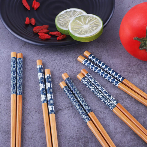 Antner 10 Pairs Natural Bamboo Chopsticks Japanese Style Reusable Chop Sticks, Dishwasher Safe Chopstick Set, 8.8 Inch/22.5cm...